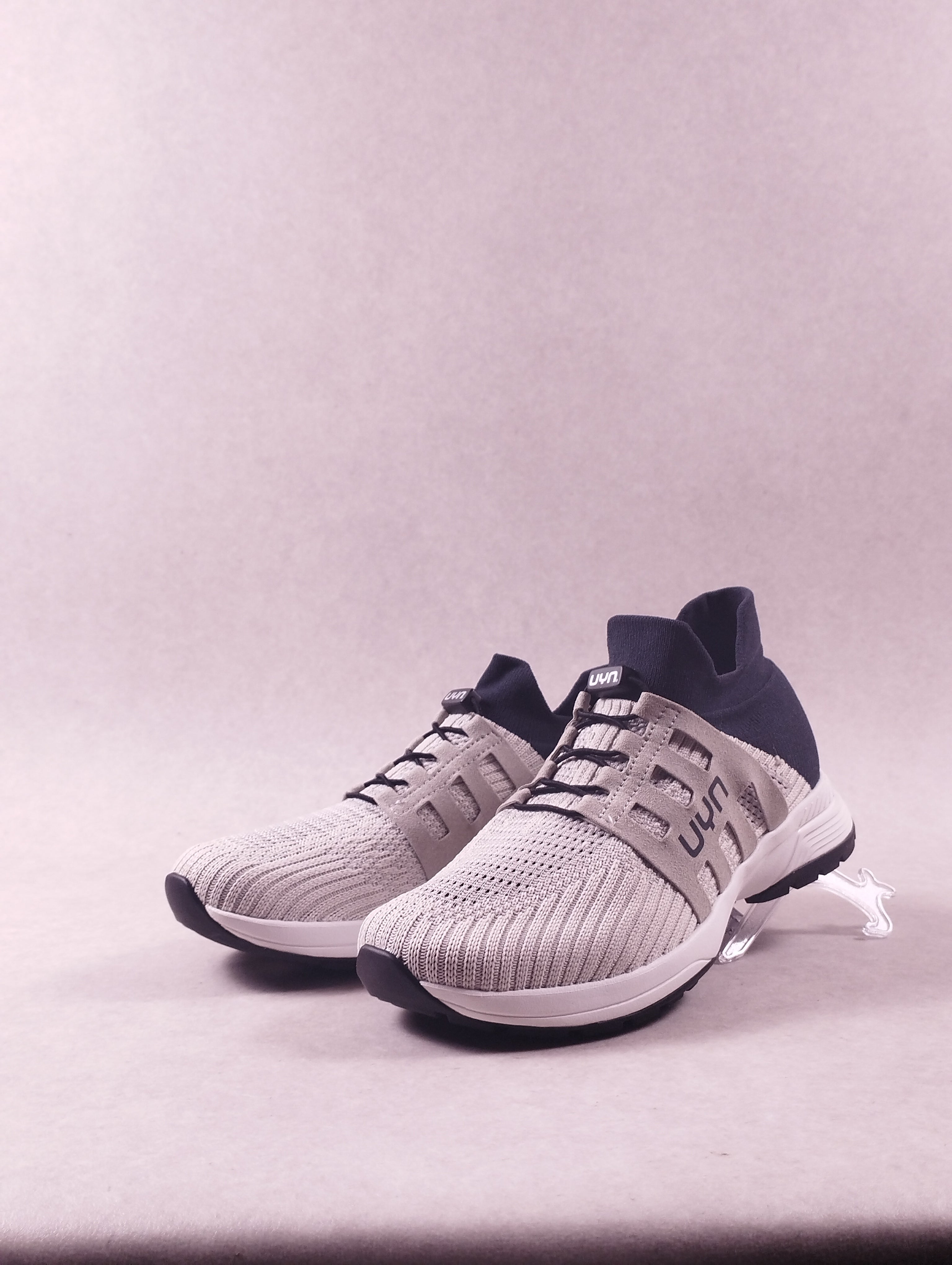 Chaussures de sport femme UYN Nature Tune Active Pearl Grey Carbon Grey pointure 38