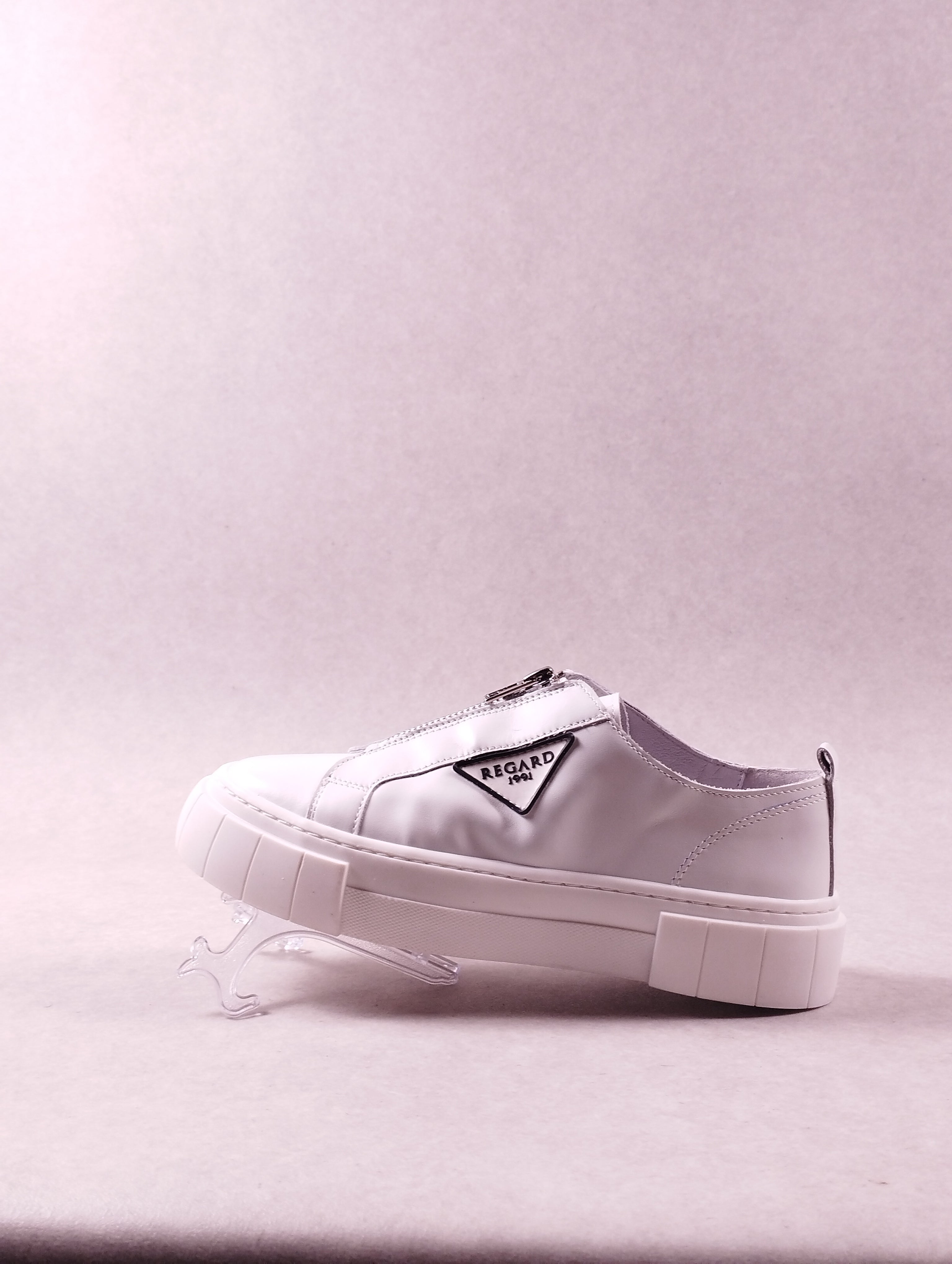 Baskets femme Regard Nico 01 veau blanc pointure 36