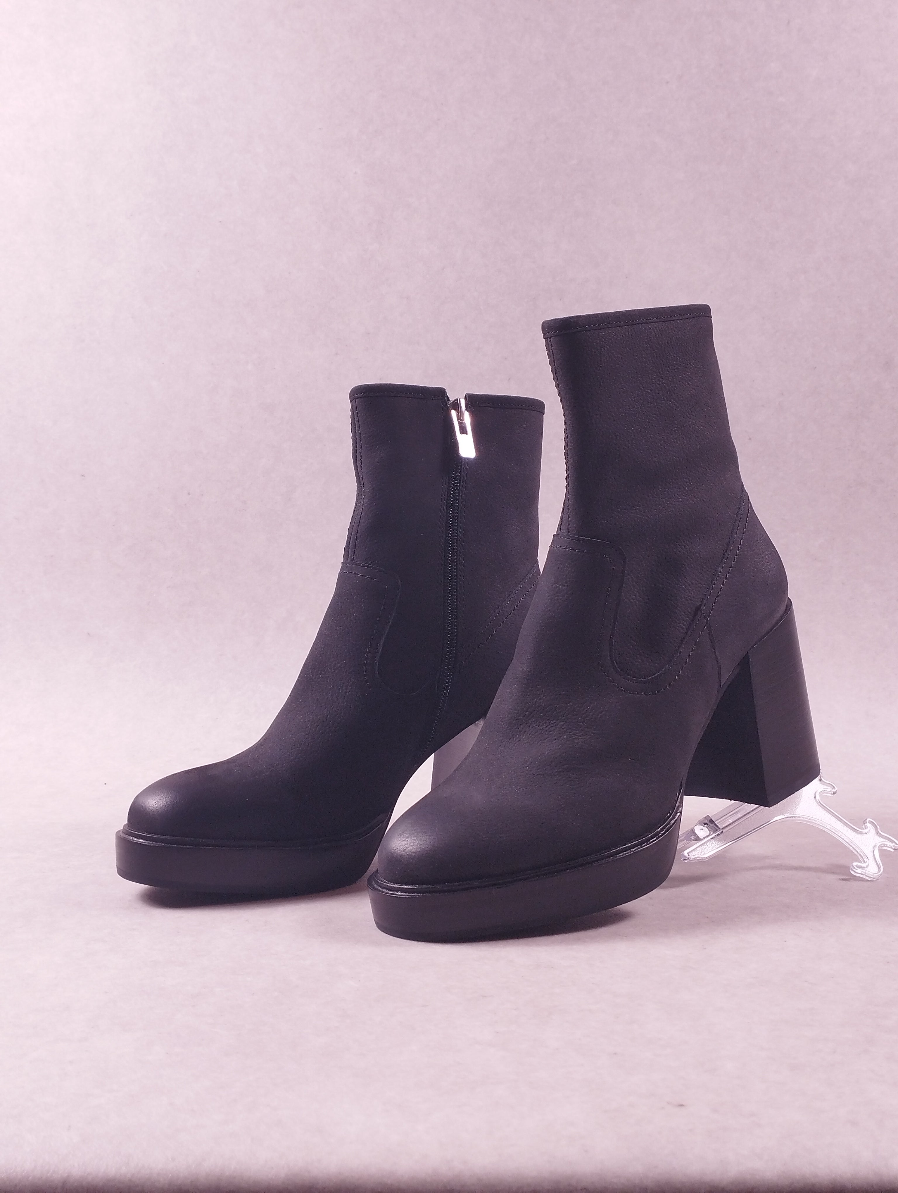 Boots femme Emilie Karston Irène noir grainé pointure 36