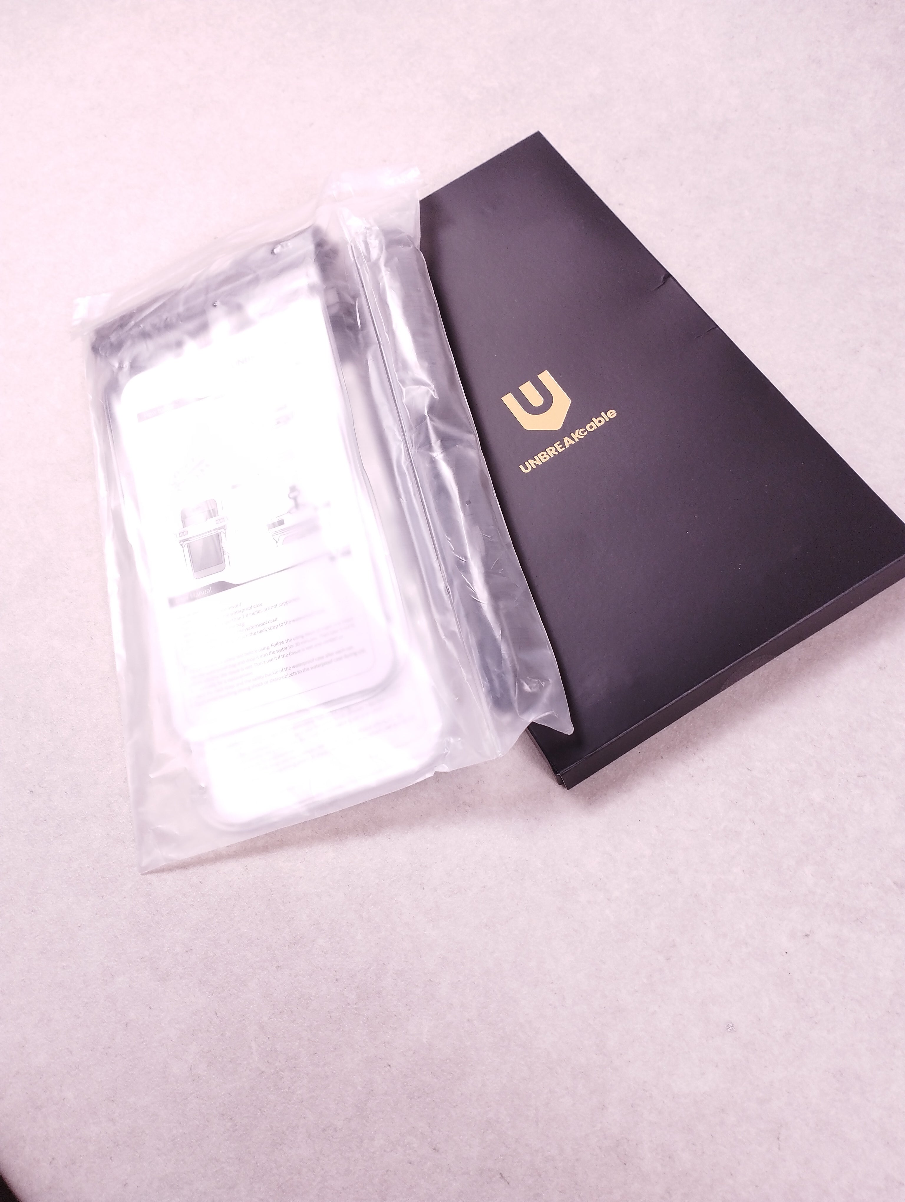 Lot de 6 étuis étanches smartphone UNBREAKcable transparents jusqu’à 7 pouces