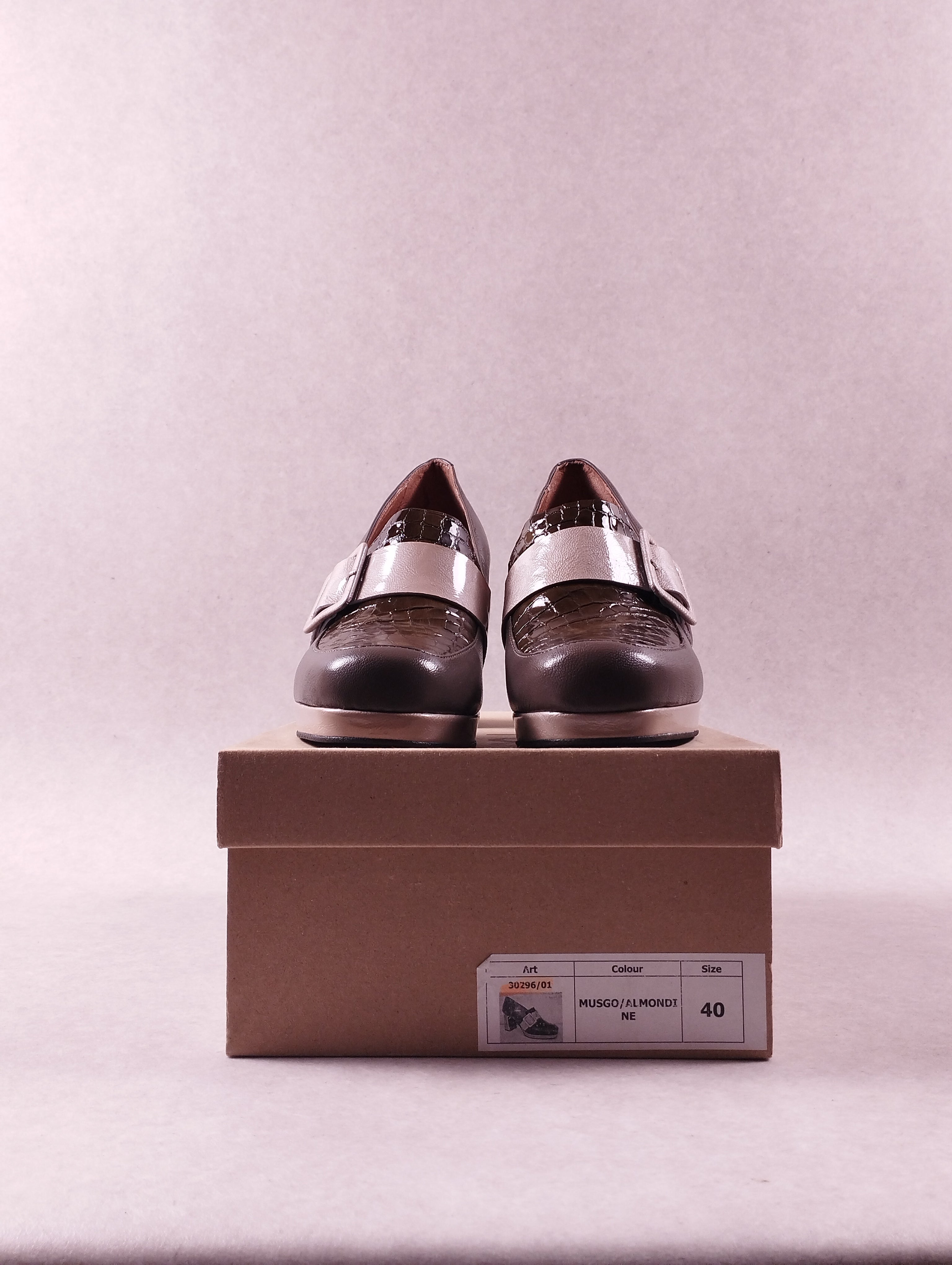 Escarpins femme Too by Virus 30296/01 musgo almondine Pointure 40