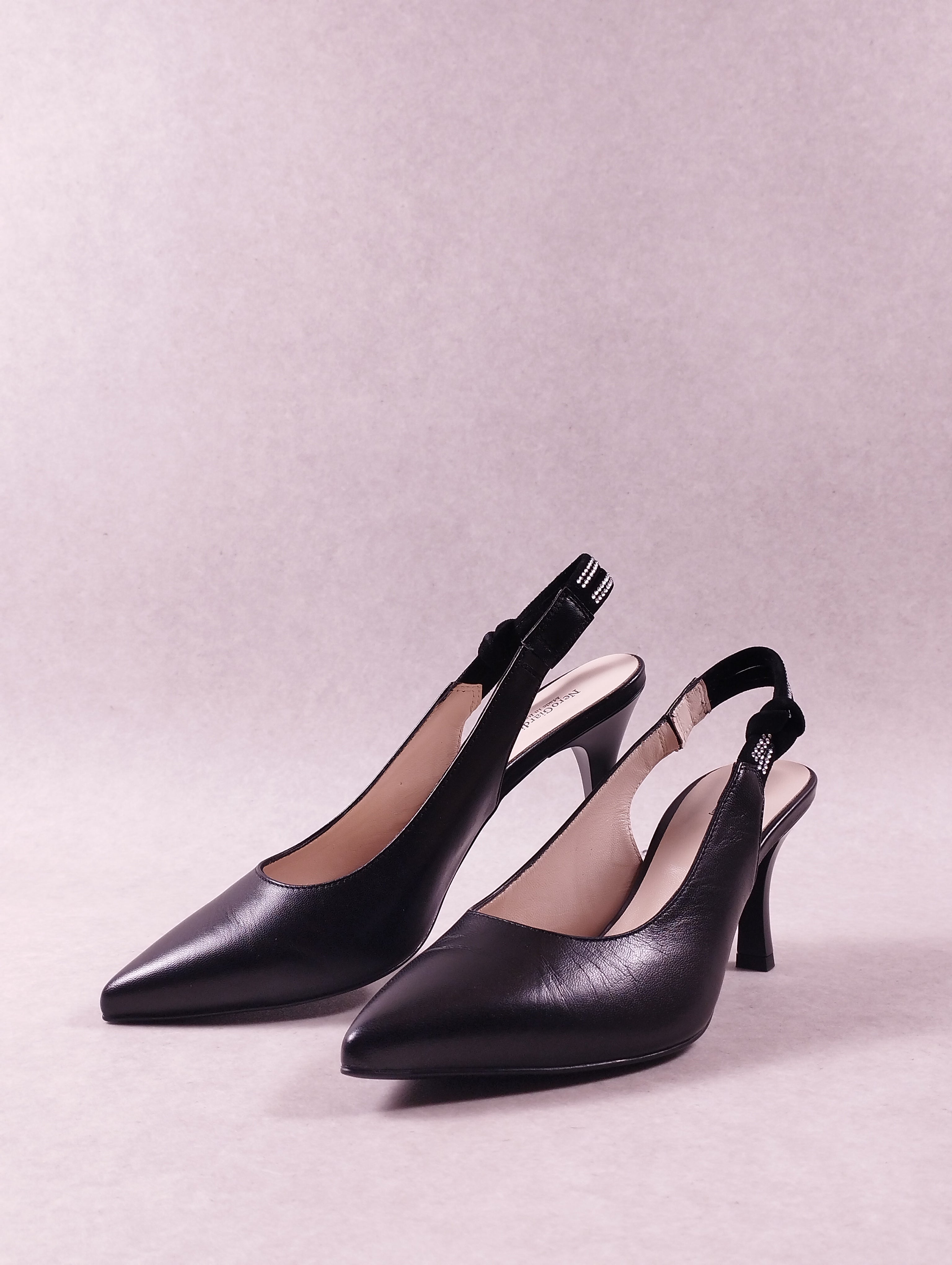 Escarpins femme NeroGiardini E218341DE noir 38,5