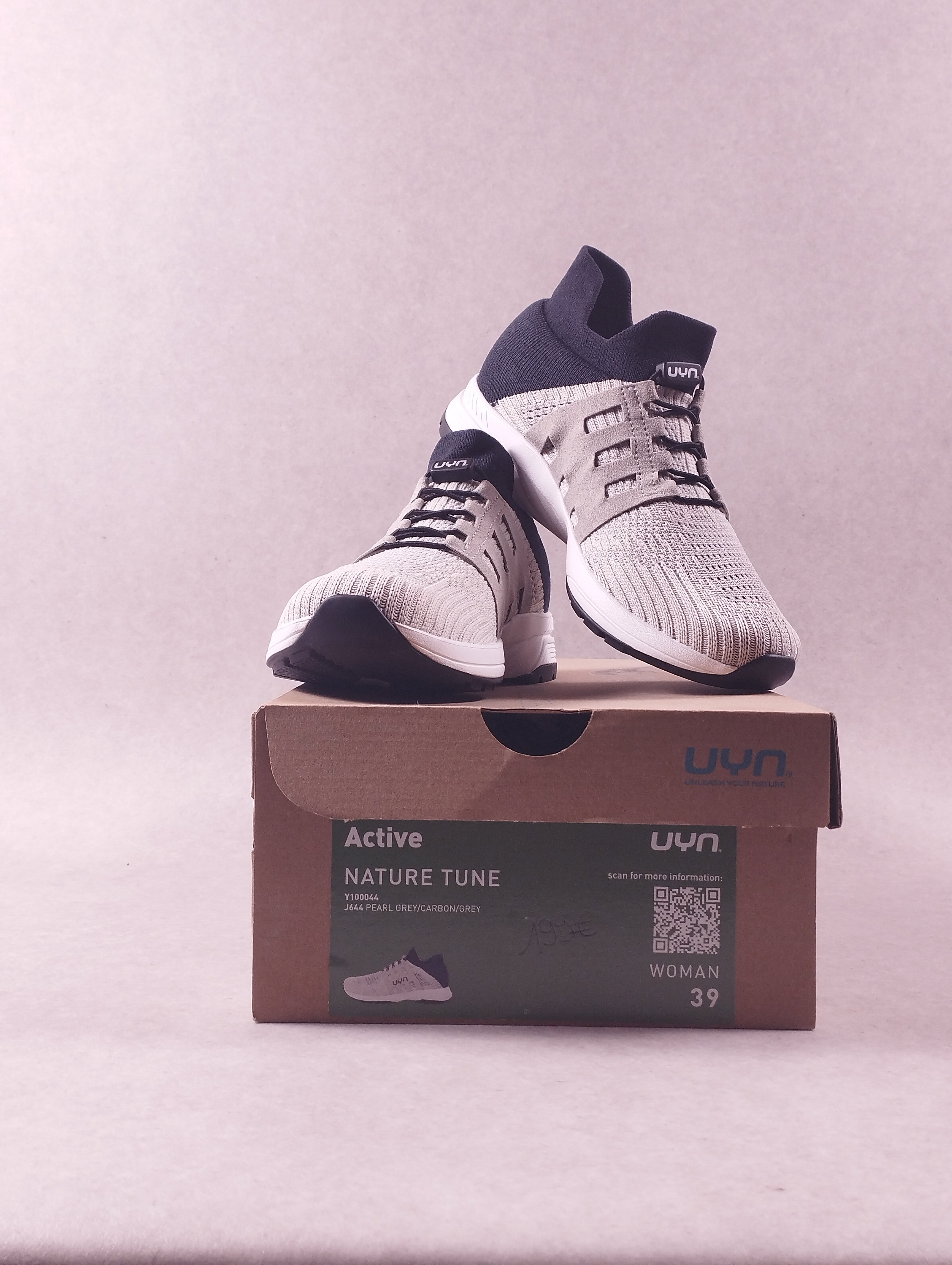 Chaussures de sport femme UYN Nature Tune Active Pearl Grey Carbon Grey pointure 39