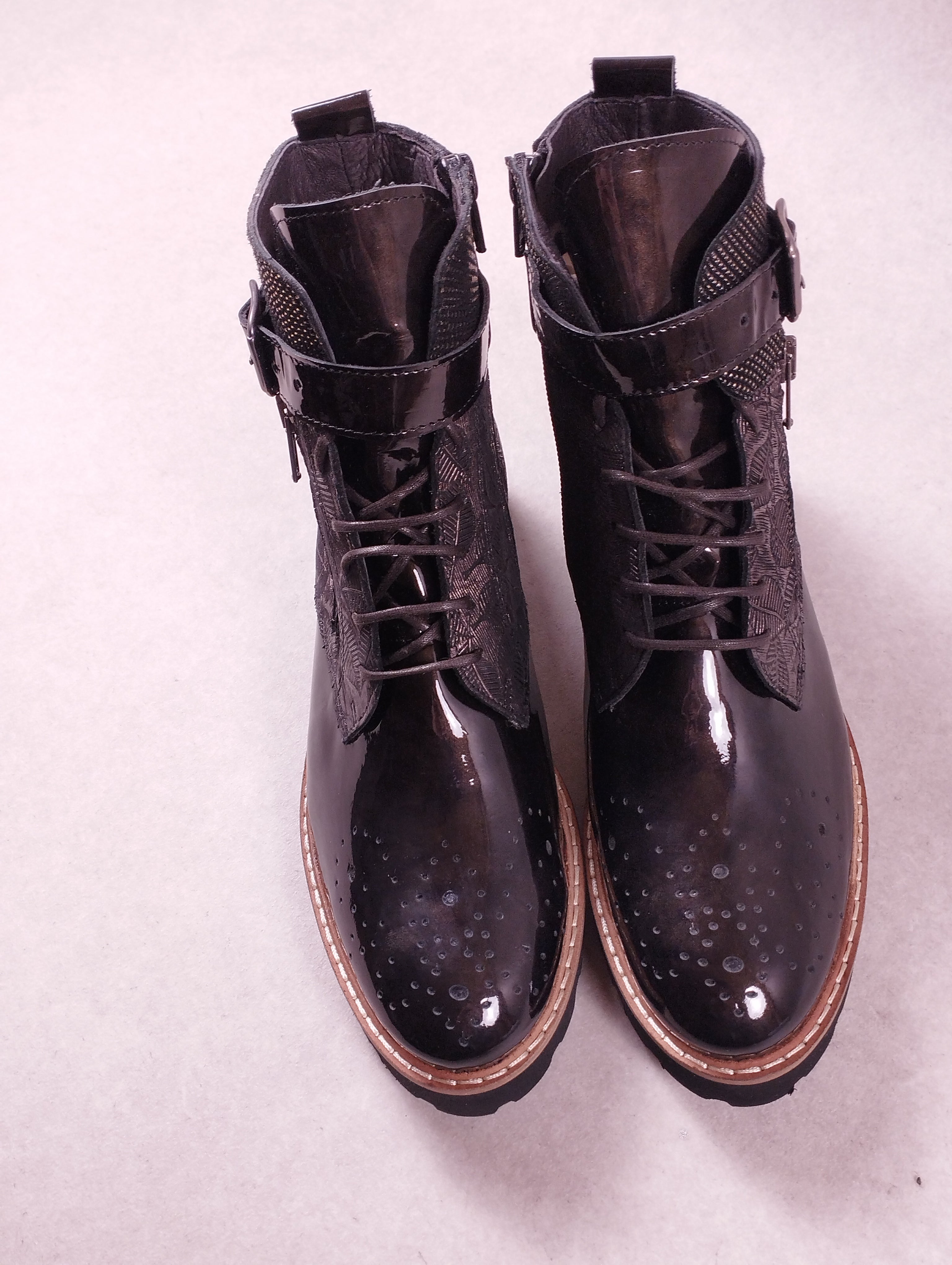 Boots femme Regard Roquano bronze vernis taupe Pointure 38