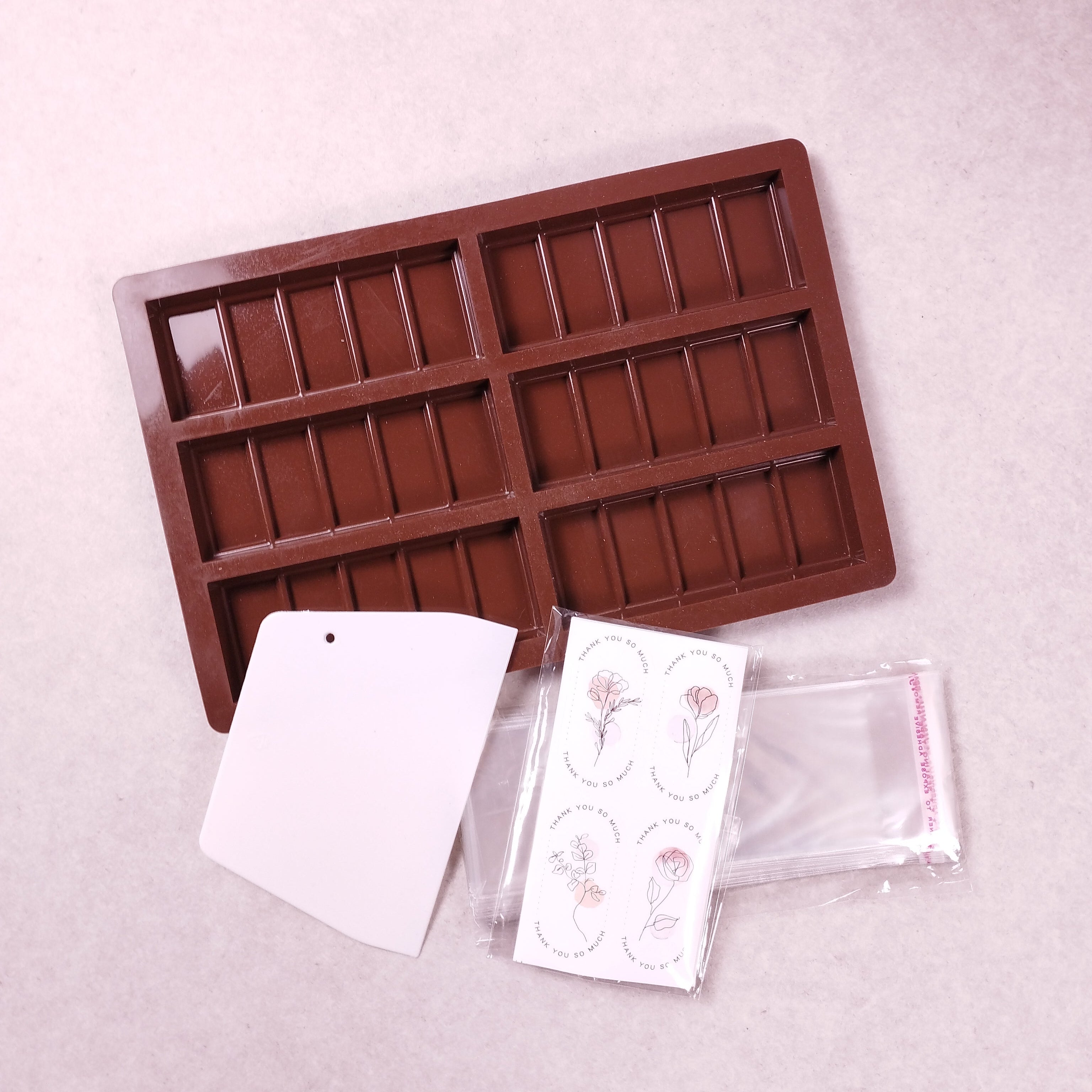 Kit moule silicone tablettes chocolat 6 tablettes + spatule + emballages