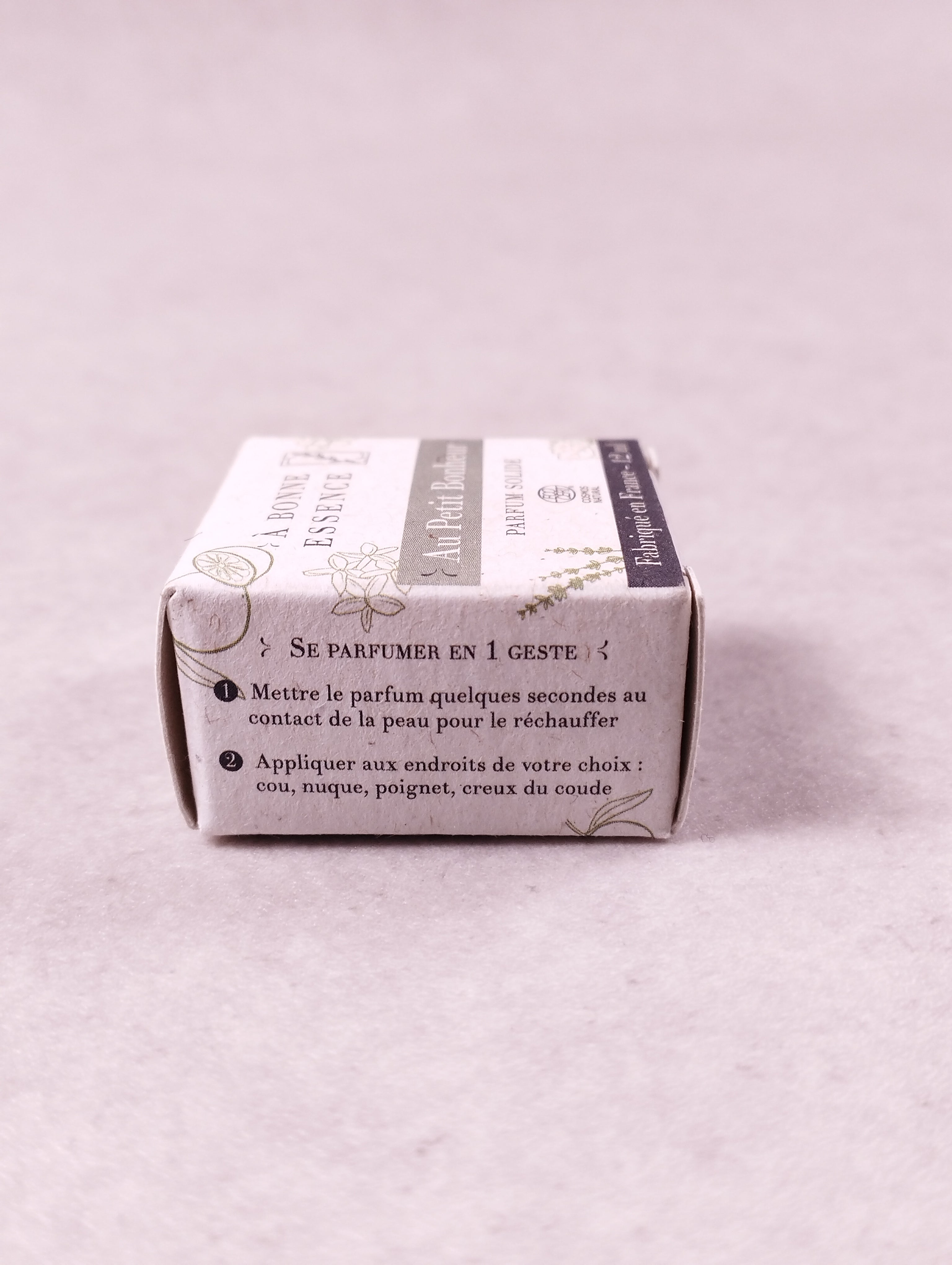 Lot de 10 parfums solides A Bonne Essence 12 ml avec boîtes métal