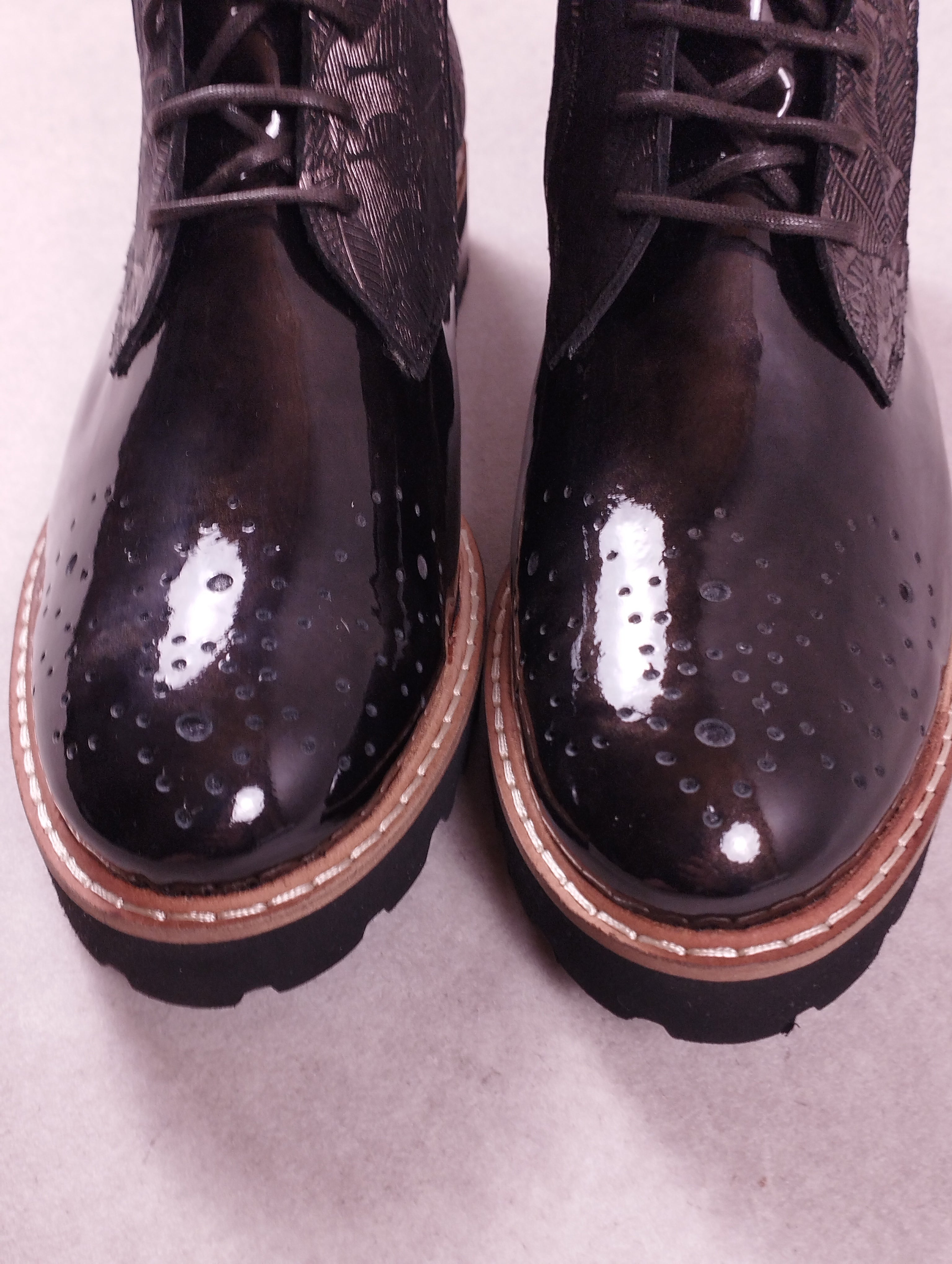 Boots femme Regard Roquano bronze vernis taupe Pointure 38