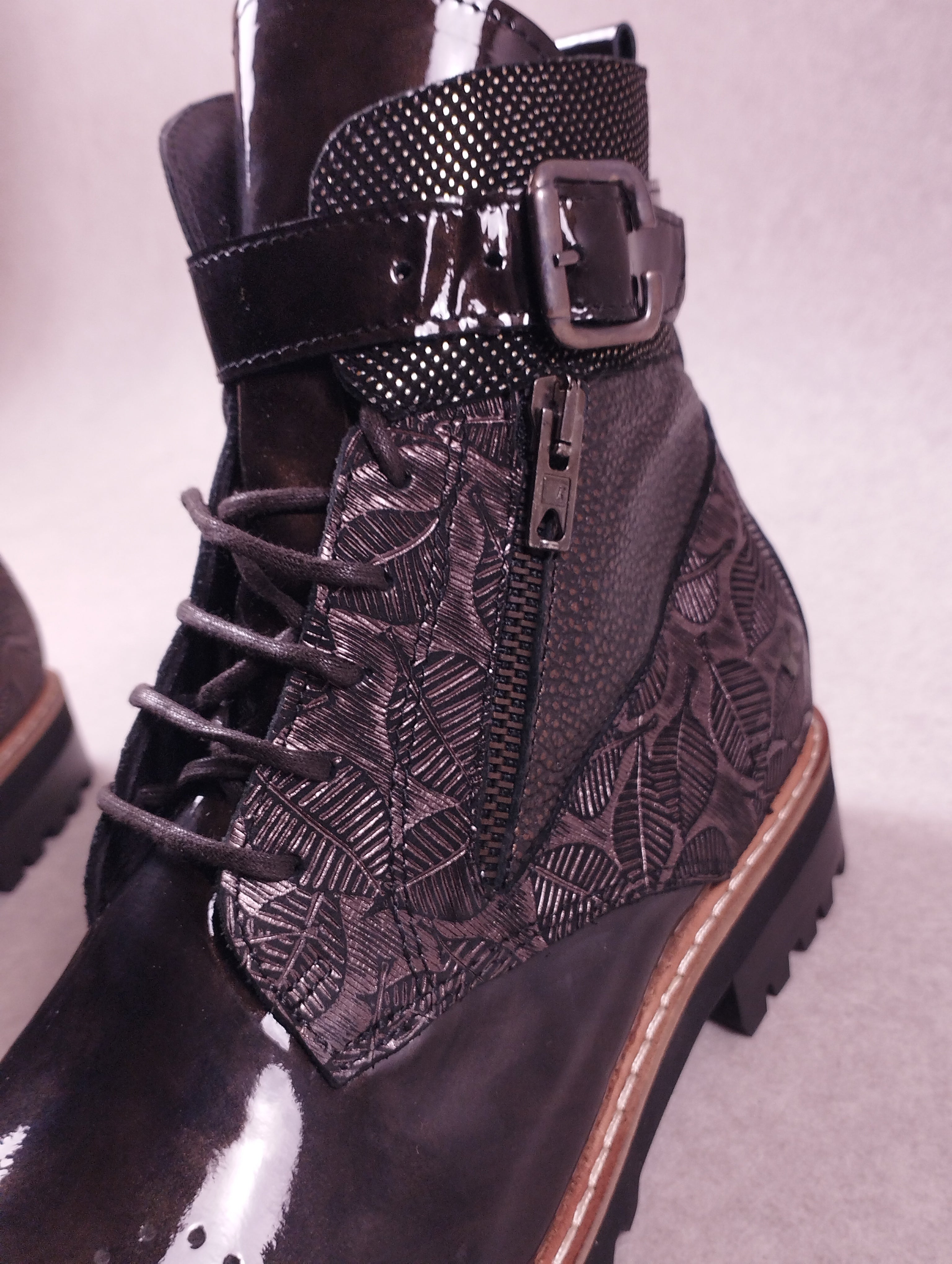 Boots femme Regard Roquano bronze vernis taupe Pointure 38
