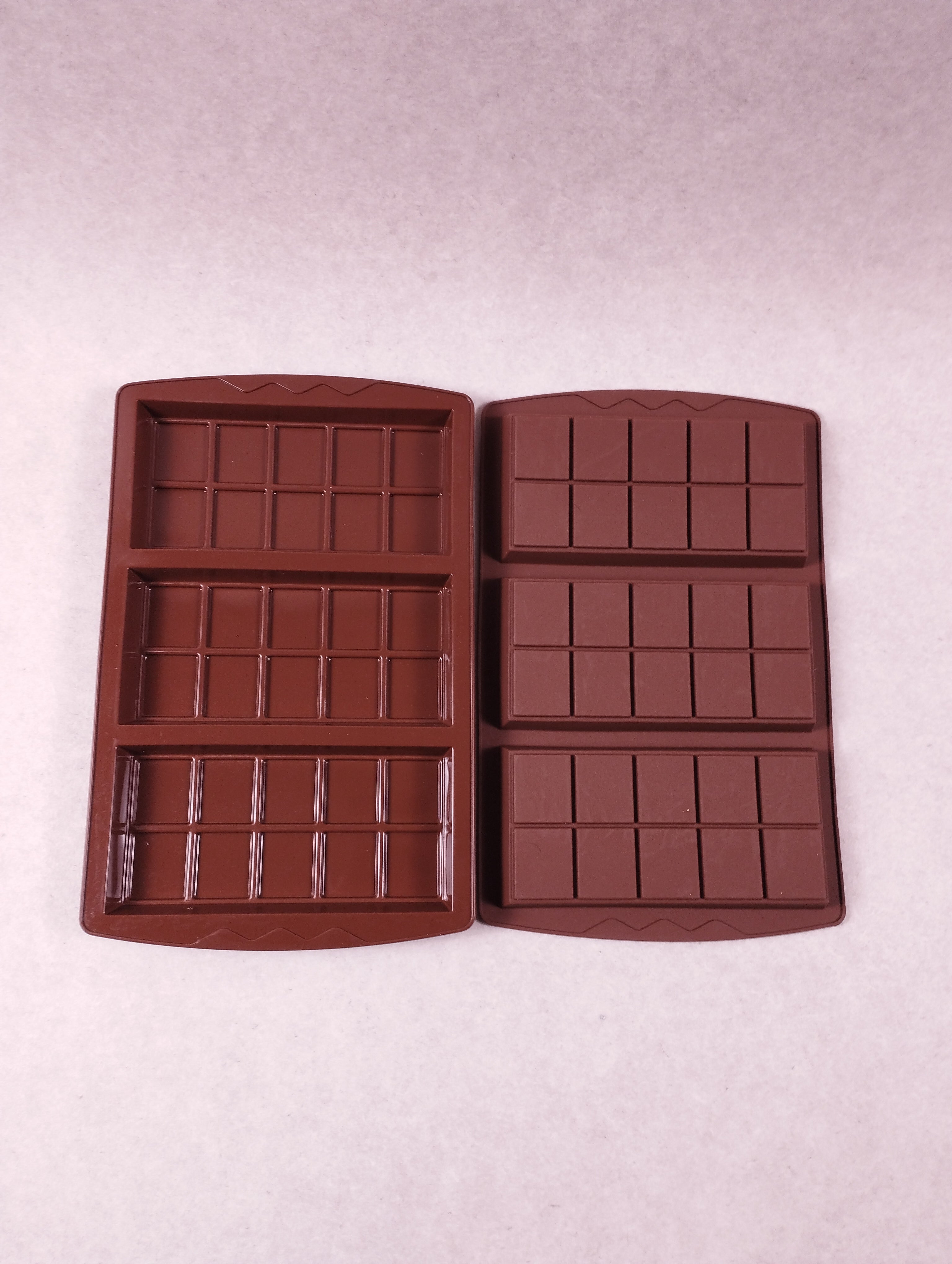 Lot de 2 moules en silicone pour 6 tablettes épaisses marron (V10)