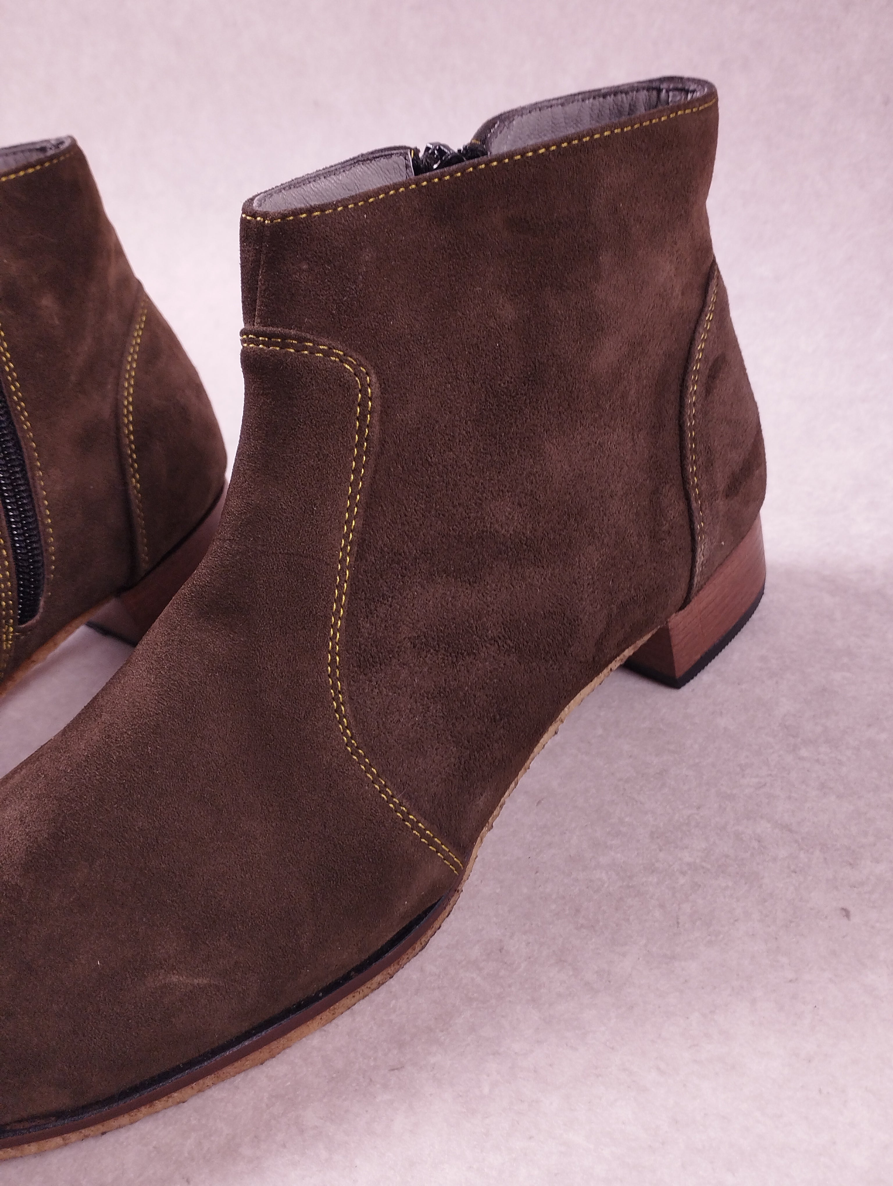 Boots femme Intemporelle Guy 2 velours kaki Pointure 38