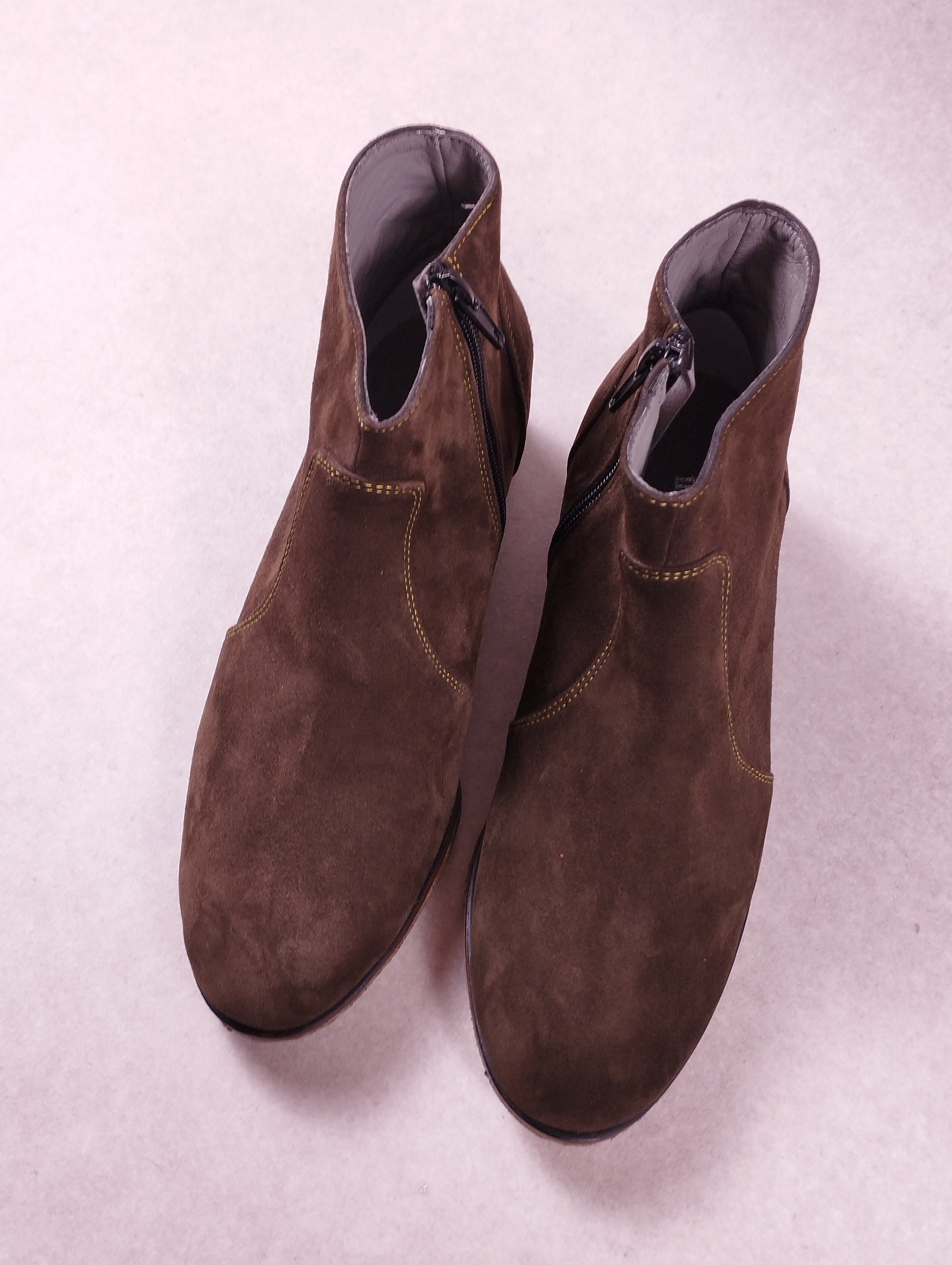 Boots femme Intemporelle Guy 2 velours kaki Pointure 38