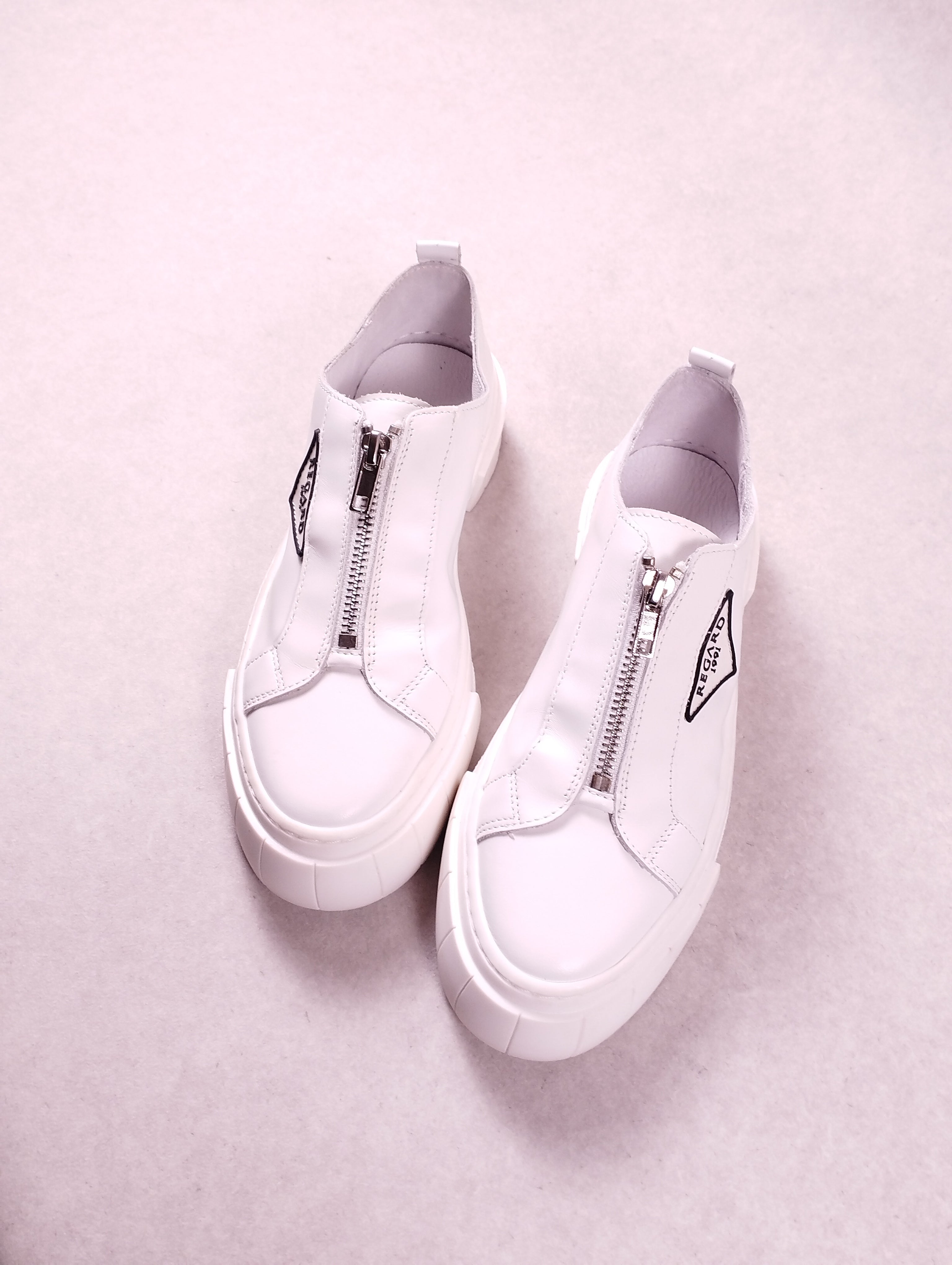 Baskets femme Regard Nico 01 veau blanc pointure 36