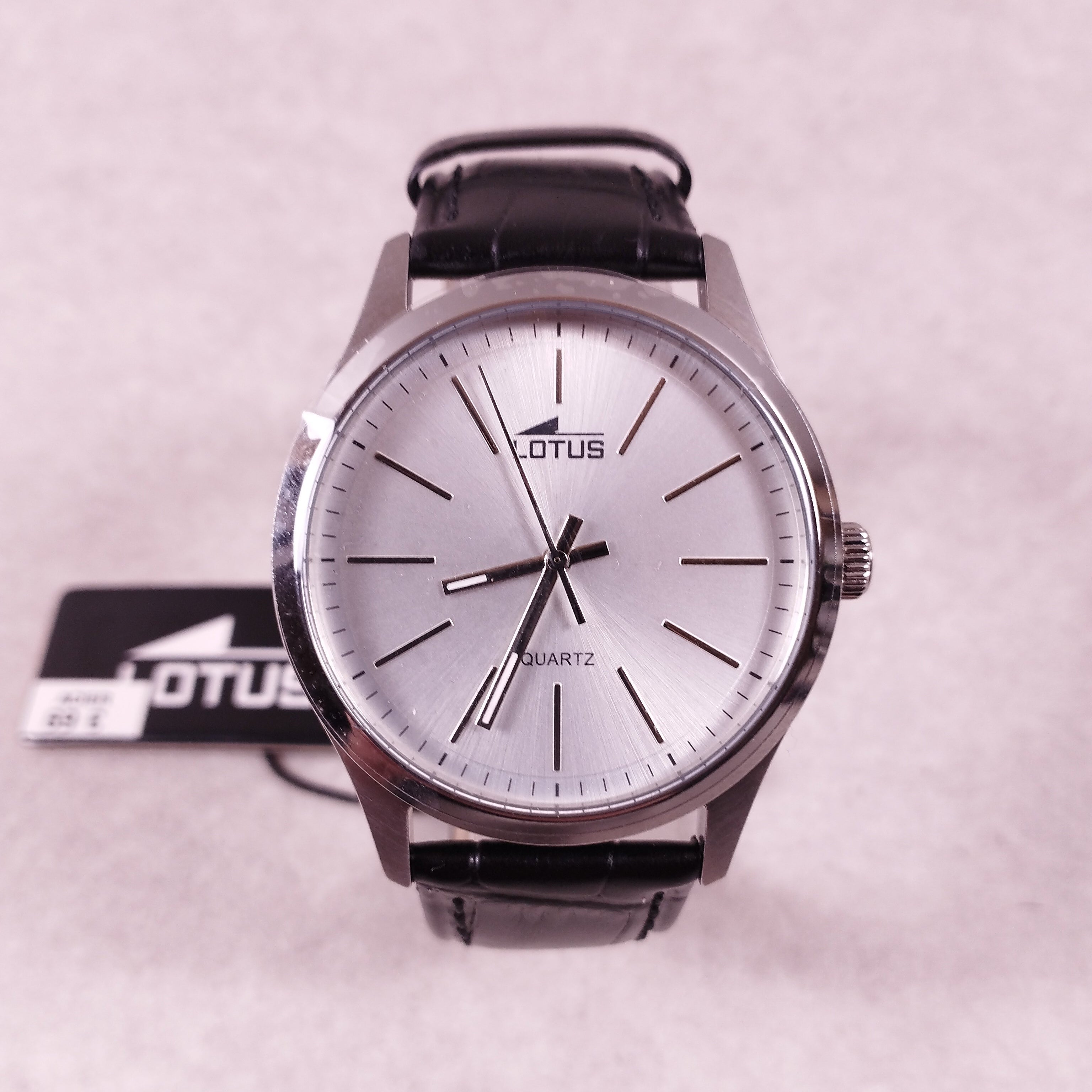 Montre homme Lotus 15961/1 cadran argenté bracelet cuir noir