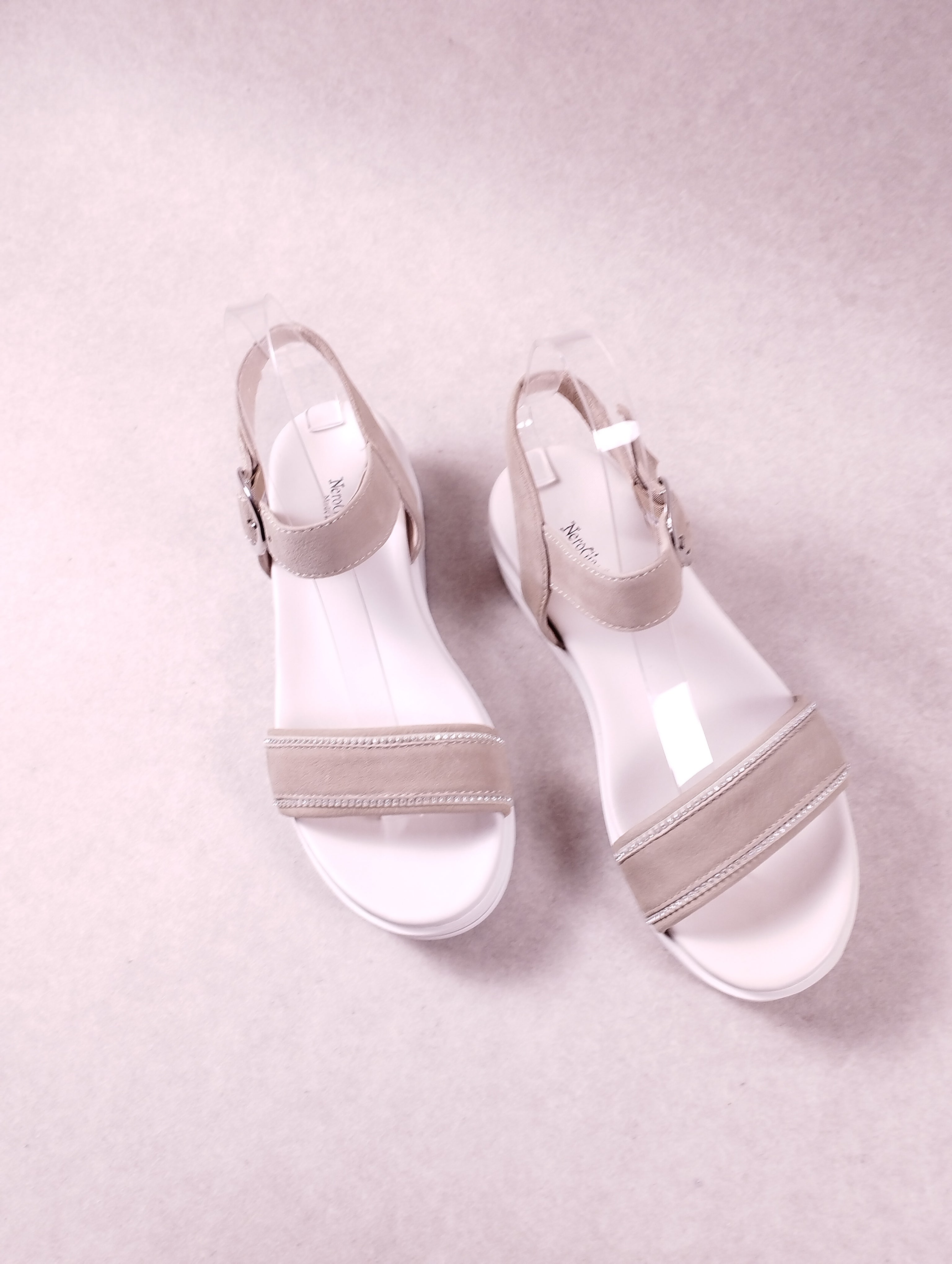 Sandales femme NeroGiardini E307813D beige 36